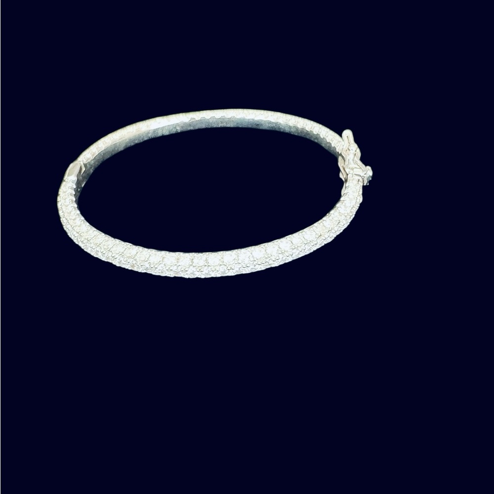 Elegant‎ Silver Bracelet